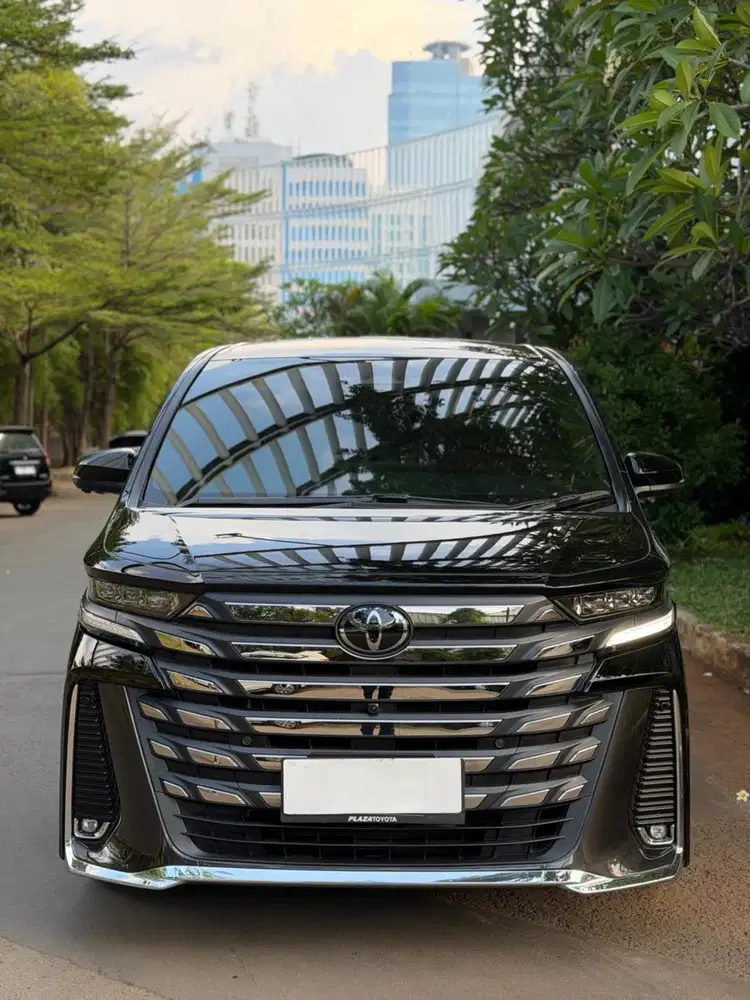 Toyota Vellfire HEV Modellista Executive Lounge 2024