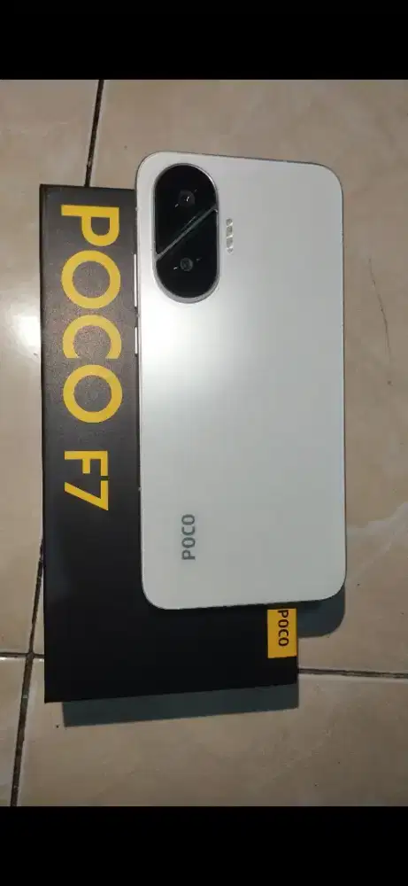 handphone Poco F7