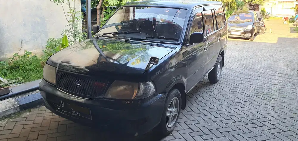 Toyota Kijang 2005 Bensin