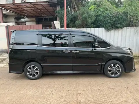 Toyota Voxy 2018 Bensin
