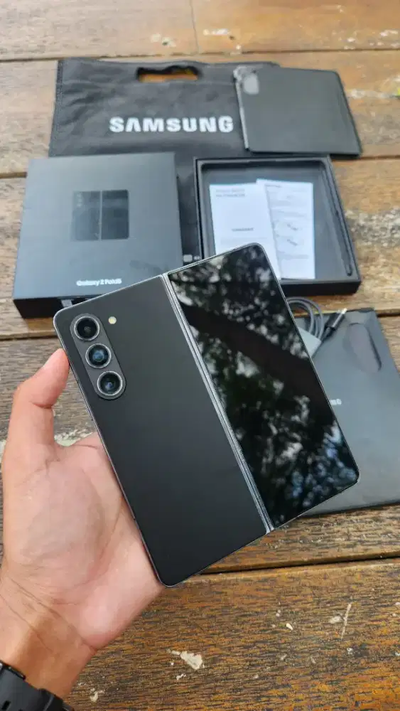 Samsung Fold 5 12/1 TB