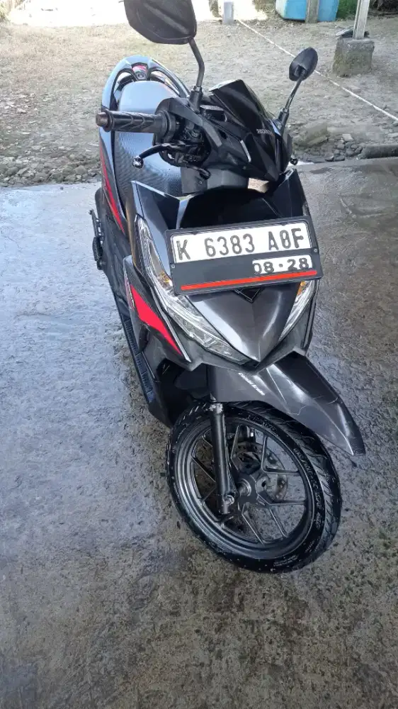 Jual vario 125 cbs iss 2015