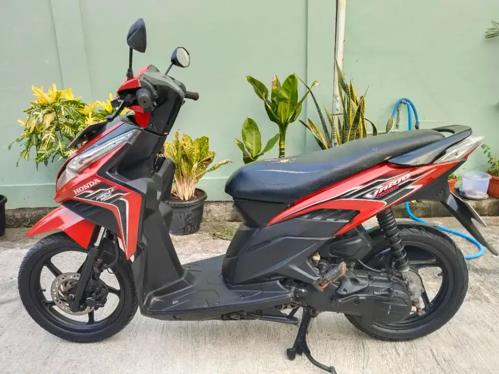 Honda Vario techno tahun 2011 mesin halus siap pakai pajak hidup