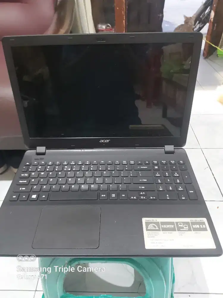 Laptop Acer Aspire ES1-531