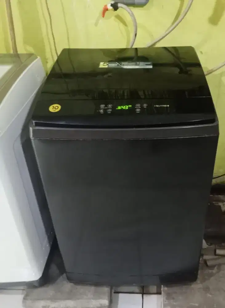 Mesin cuci jumbo Polytron 10kg, garansi full
