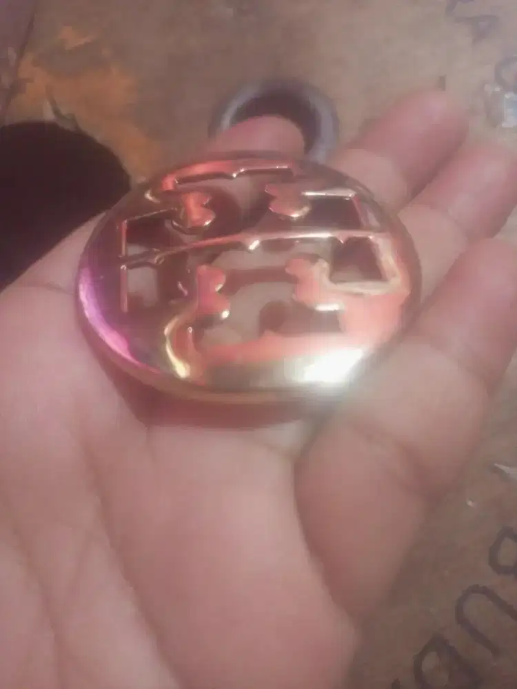 Buckled emblem tas Tory Burch original