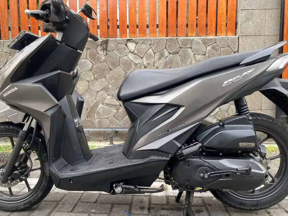 Beat Deluxe 2023/2022 istimewa mulus original dari baru