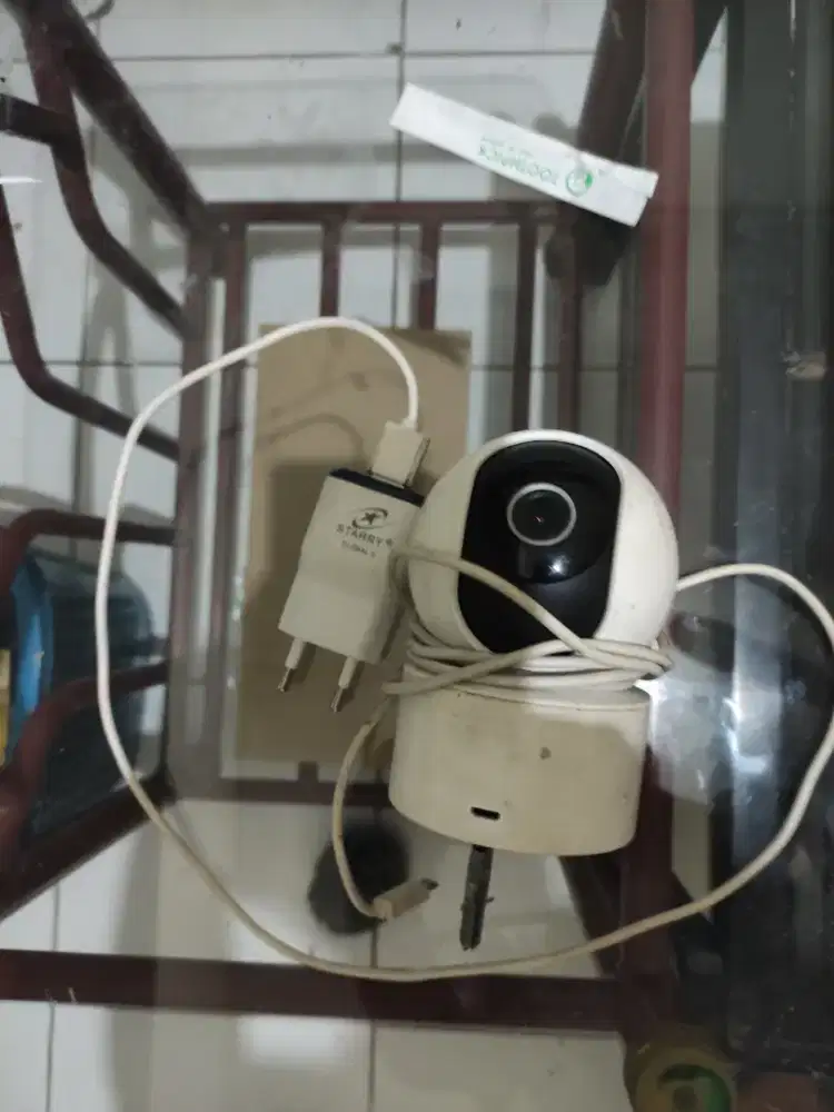 CCTV XiaoMi termasuk chargernya