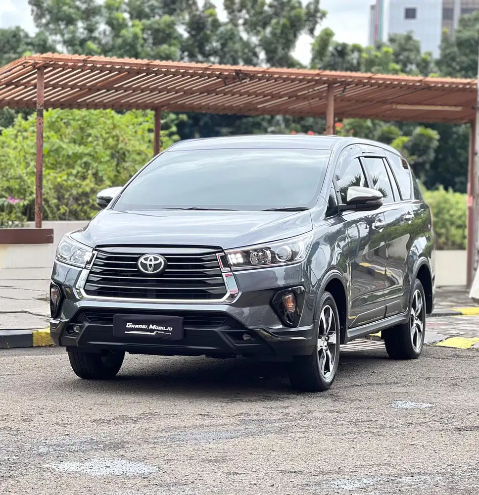 Toyota Kijang Innova Venturer 2.4 Diesel AT 2022 / Odo 68rbu Kilometer