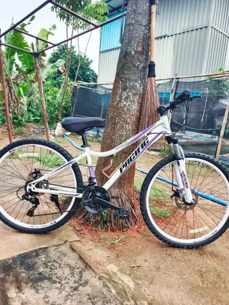 Sepeda Mtb Pasific Valentino ukuran 26