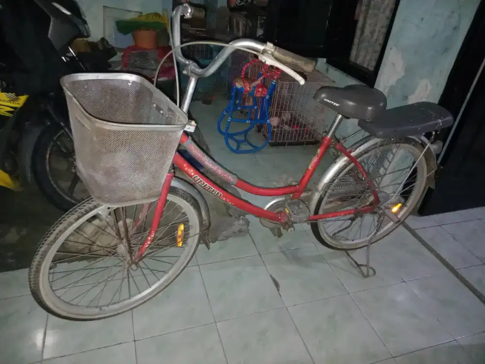 Sepeda kumbang medium bekas merk united