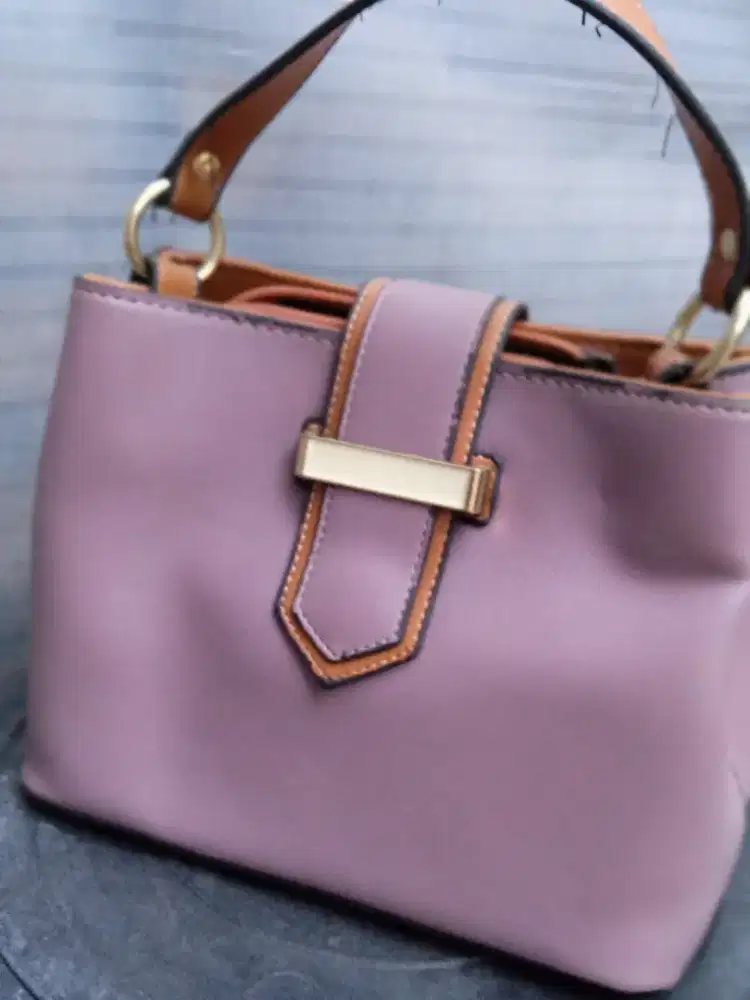 Tas wanita no merk
