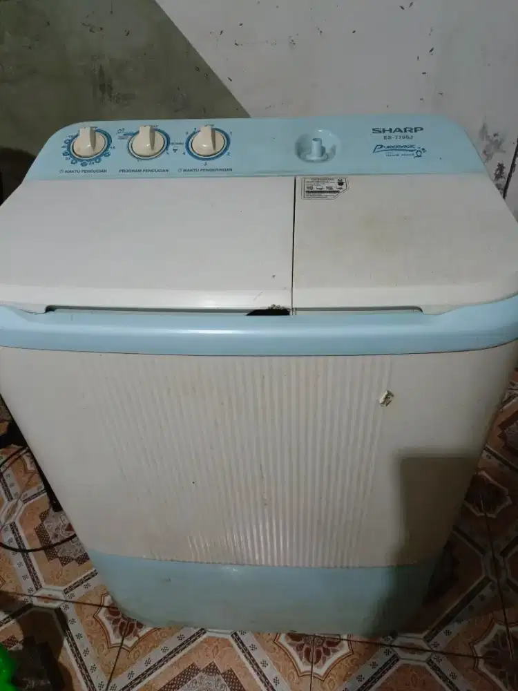 Mesin cuci Sharp ES-T79SJ Bekas