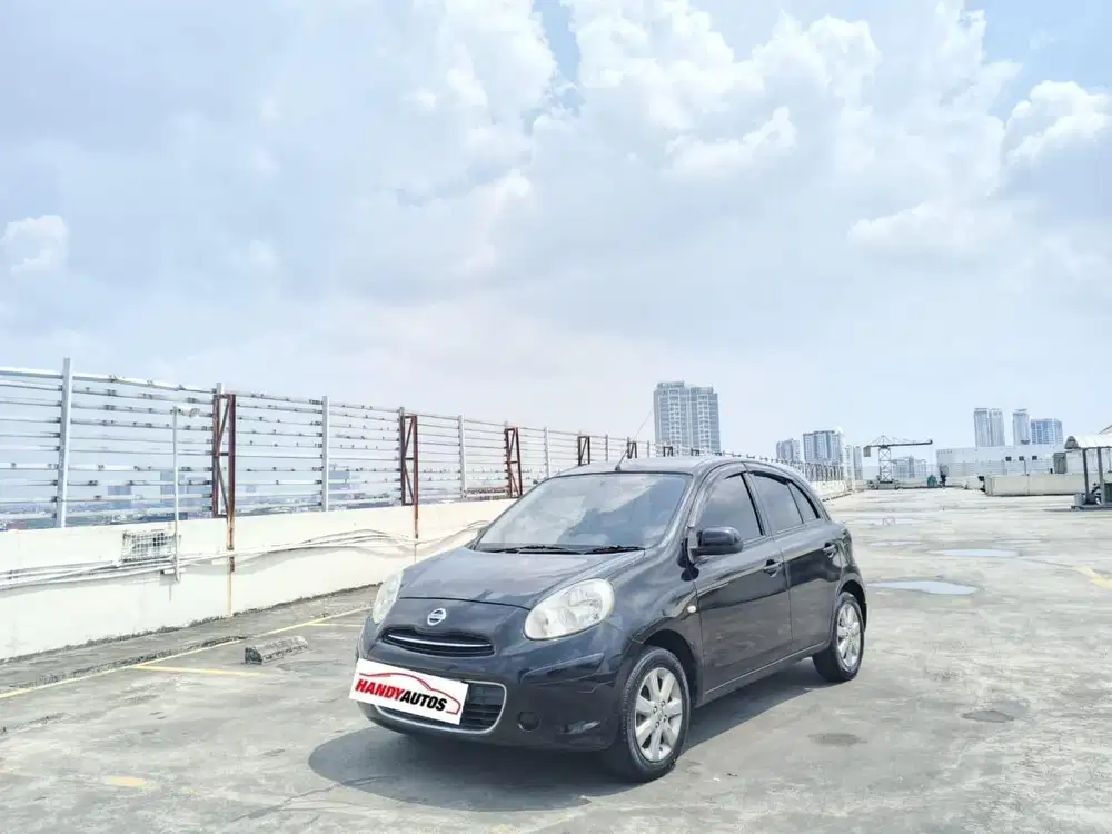 Nissan March XS 1.2 Tahun 2012 Automatic Hitam