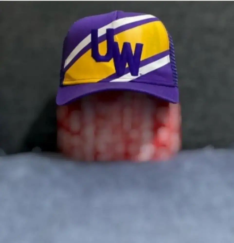 TOPI TRUCKER NIKE TRUE WASHINGTON HUSKIES SECOND