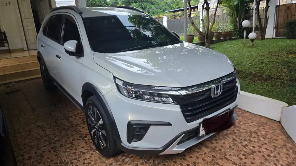 jual Honda BRV putih AT 2022 low KM, pemakaian 2023, CITOS