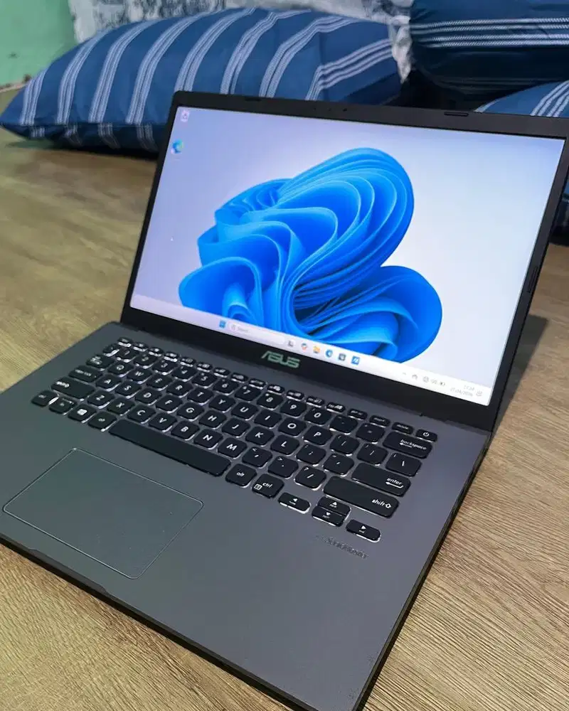 Laptop ASUS A409M Celeron N4020 RAM 4GB SSD 256GB Mulus Siap Pakai