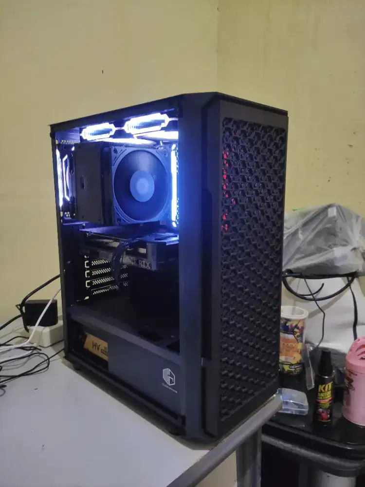 PC ONLY GAMING RTX 4060 RYZEN 5 5600 SSD NVME 256GB RAM 16GB DDR4