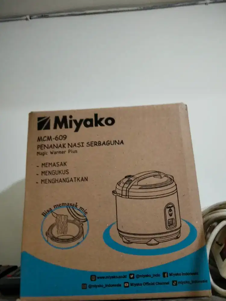 JUAL BARU MAGICOM MIYAKO 0.63LT