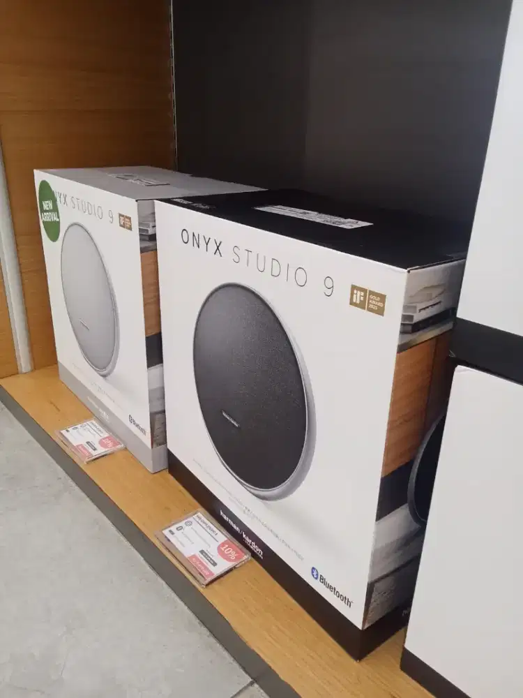 Harman Kardon Onyx Studio 9