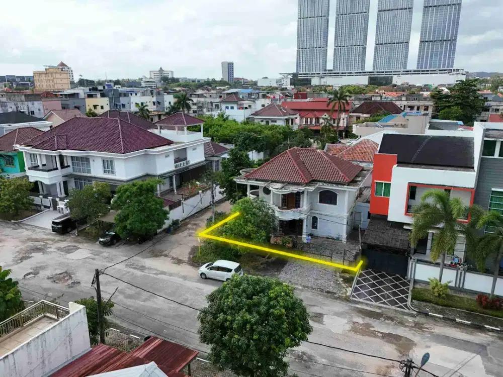dijual rumah gedongan hook 297 m2 komplek Greenland batam centre dekat mall dan sekolah terbaik pusat kota batam