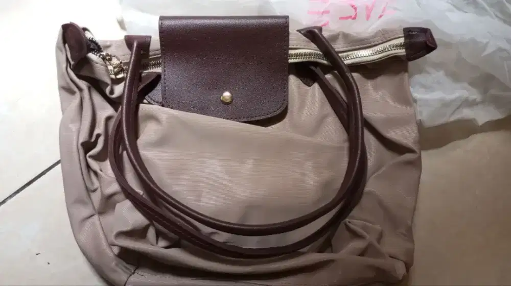 Preloved totebag Kamiya