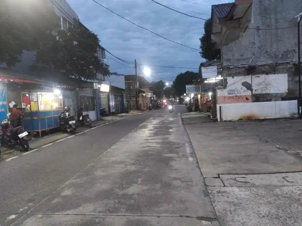 Di Jual Murah Rumah Tua Hitung Tanah Cocok Buat Rumah Kos Kosan Di Dekat Kampus Binus Kemanggisan Jakbar