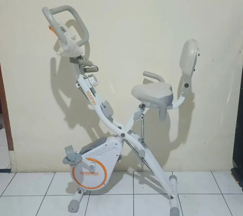 Sepeda statis bodymax