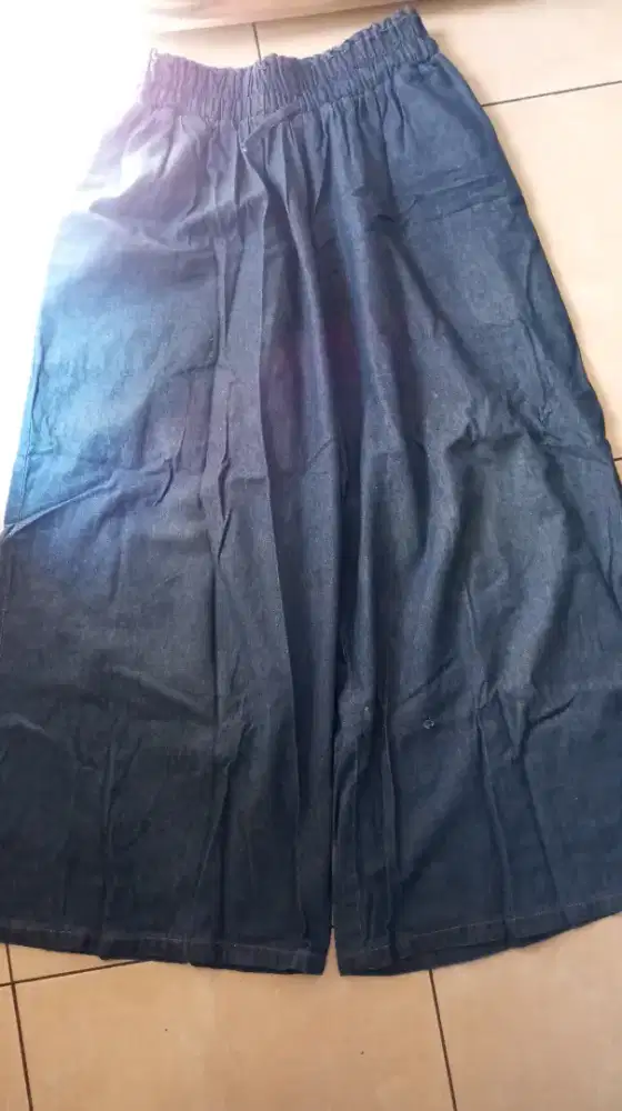 Celana kulot jeans