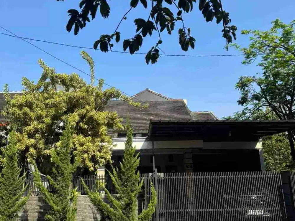 Rumah Siap Huni di Margahayu Raya Luas Bangunan 278 Harga 3,8 Milyar
