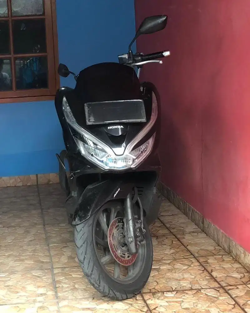 Dijual Motor Honda PCX 150 ABS tahun 2018