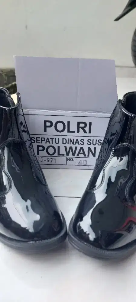 SEPATU PDH SUS POLWAN
