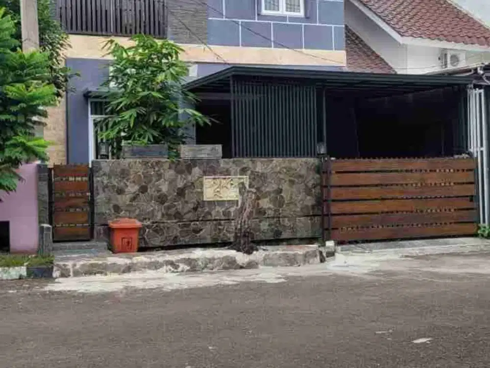 Jual rumah cantik.full furnish.ada kolam renang.