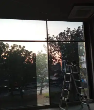 Kaca film rumah. Kacafilm gedung. Kacafilm jendela Pabrik Kantor Cafe