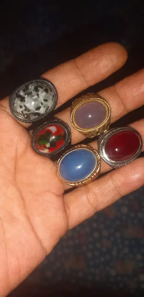 Batu cincin Borongan batu lawasan peninggalan