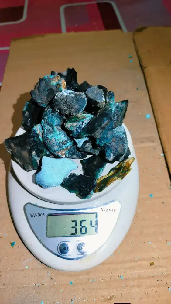 Bacan rough 364 gram