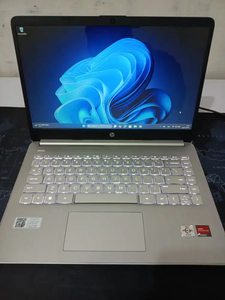 Laptop hp ram 8GB SSD 250GB