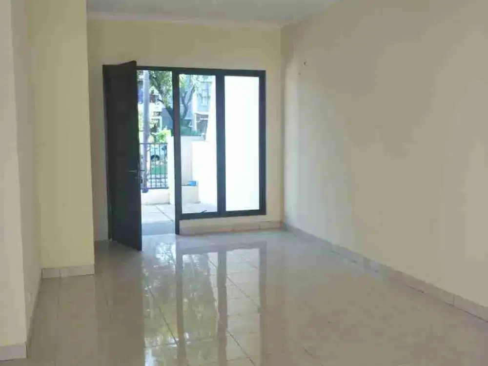 Dijual rumah 2 lantai di cluster Aralia
Harapan indah bekasi