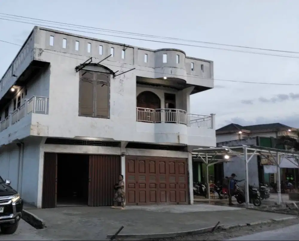 Disewakan Ruko Strategis Pandau Jaya 3 Kamar 4 WC