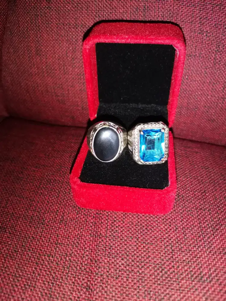 Cincin sulaiman dan topaz