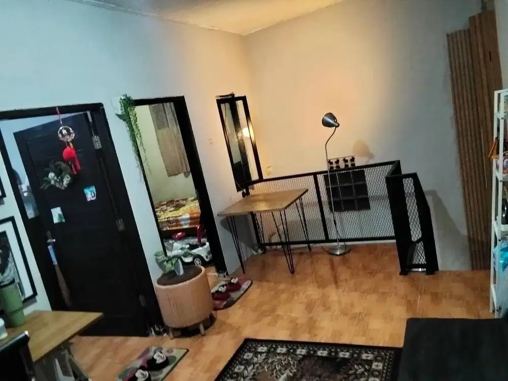 Di jual rumah 2lt d daerah strategis Antapani