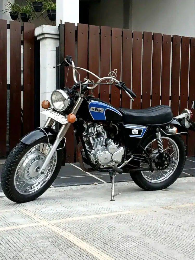 CUSTOM BRITISH SR 225 (SCORPIO)