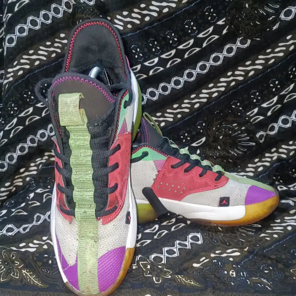 Sepatu Import Second Brand Air Jordan React Elevation size42 insole265
