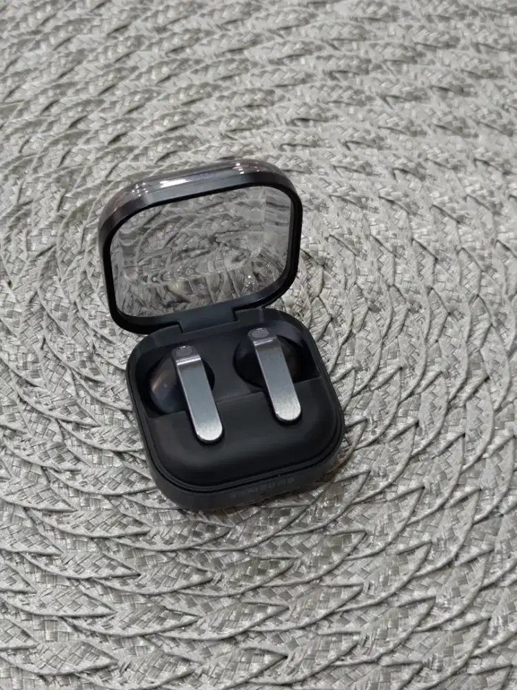Samsung Galaxy buds 4