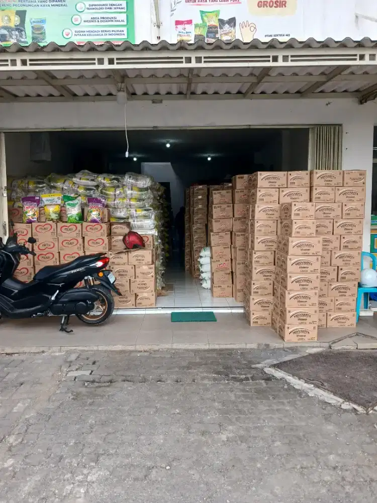 Di butuhkan segera tenaga kerja serabutan.