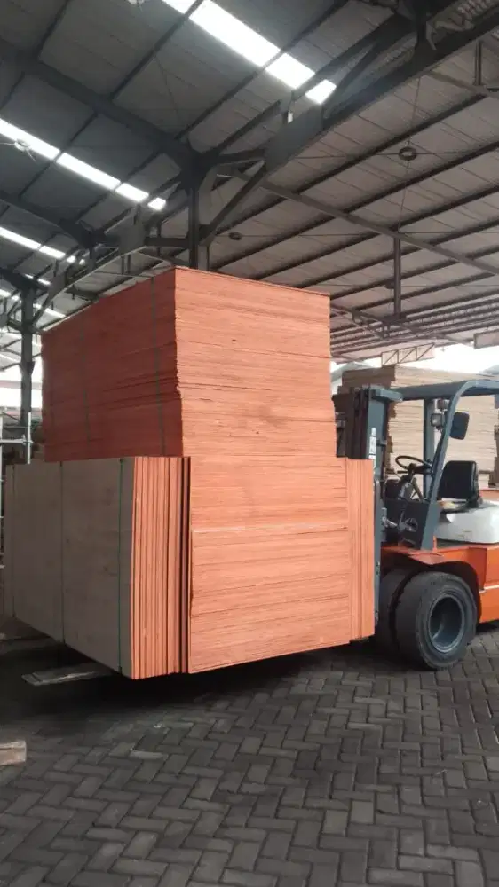 Jual triplek dan sewa scaffolding