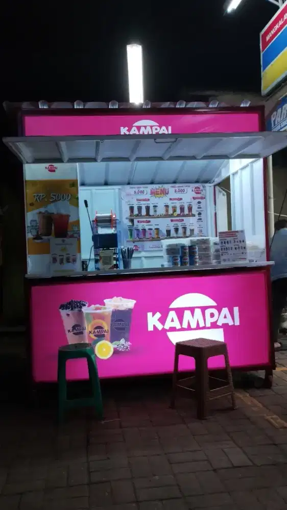 Booth minuman kekinian container siap pakai + branding