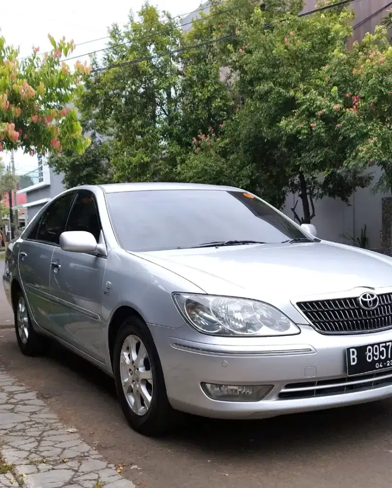 Dijual cepat Toyota Camry 2,4G Matic, mesin ok siap jalan keluar kota