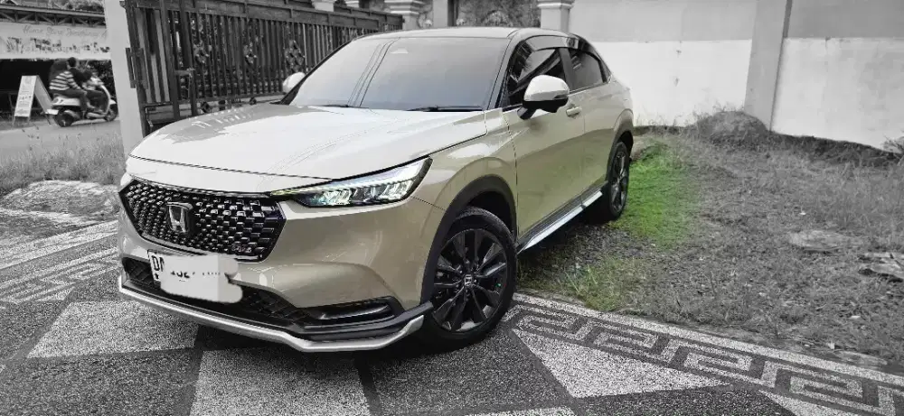 New hrv se sand khaki two tone