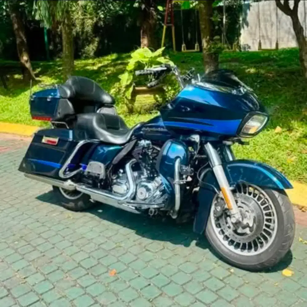 Harley Davidson Road Glide Ultra Rare Color